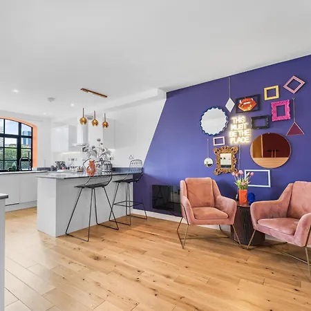 Dusk House-3