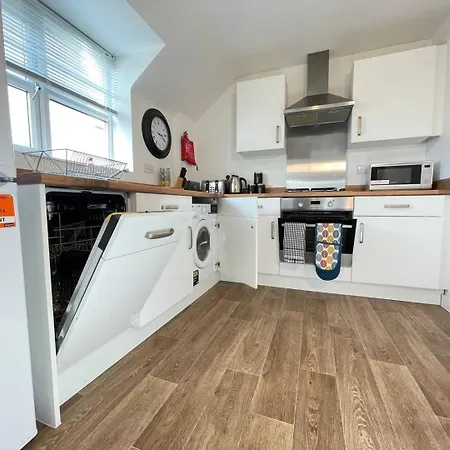 Modern,Cosy Flat Near Qe Hospital&Uni Of Birminghm-2