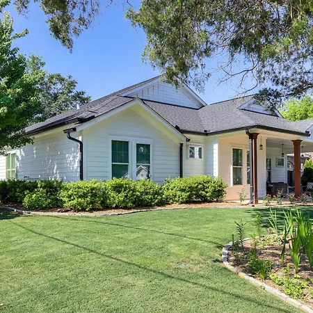 West Atl Home W/ Great Outdoor Space: 4 Mi To Dtwn-2