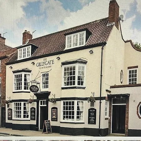 The Gillygate Inn-3