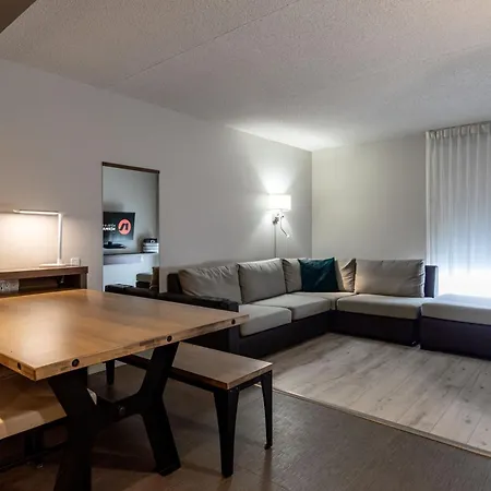 Hotel & Suites Normandin Quebec-2