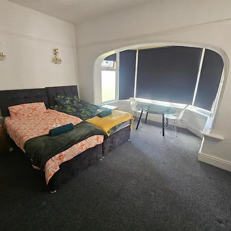 Devonshire House-3
