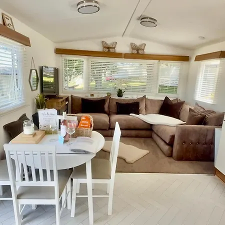 Hoburne Devon Bay Holiday Home Fresh Bright Rental Fresh, Comfy & Cosy Home From Home-3