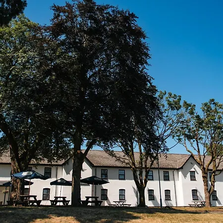 Coach & Horses Hotel-3
