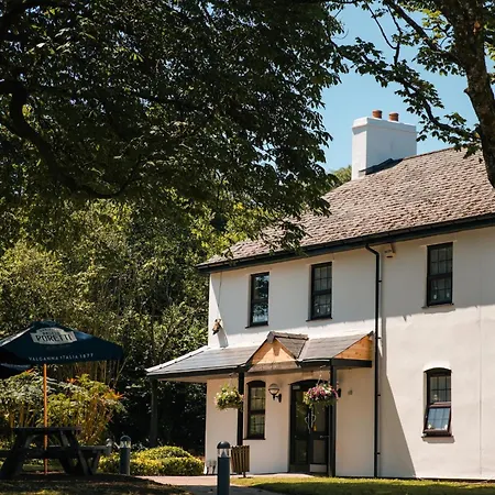Coach & Horses Hotel-3