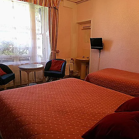 Averon Guest House-2