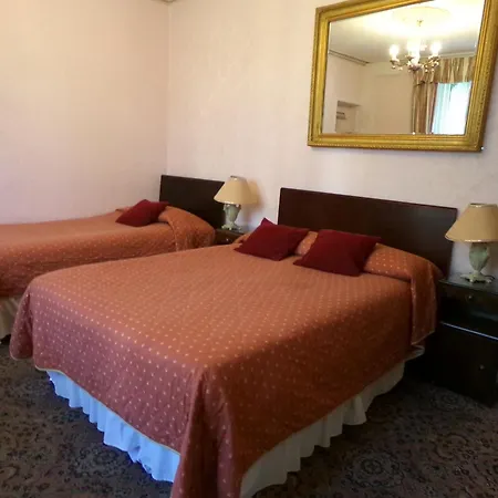 Averon Guest House-2