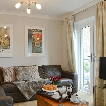 Baille Hill House-2