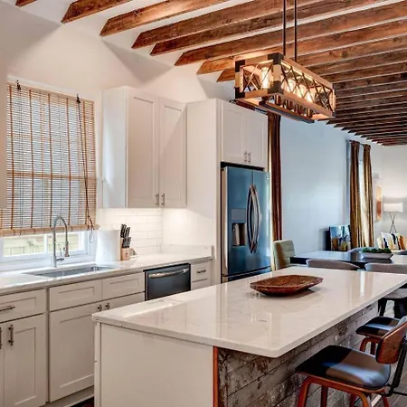 Chef'S Kitchen Home Steps From Magazine St-2