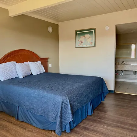 Regency Inn Fresno-2