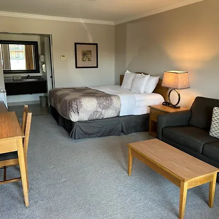 Rideau Heights Inn-2
