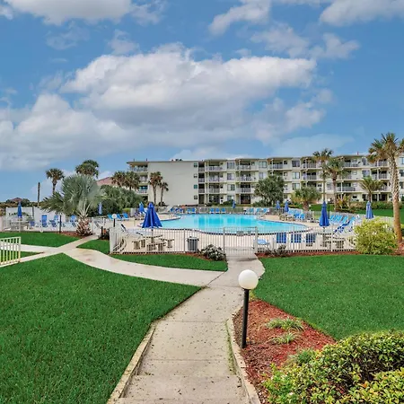 Beautiful Home Near The Beach With Views Of The Atlantic Off The Private Balcony-3