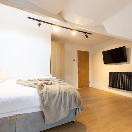 The Withington-Close To Christie & City Centre-2
