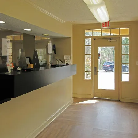 Suburban Studios Raleigh - Crabtree Valley-3