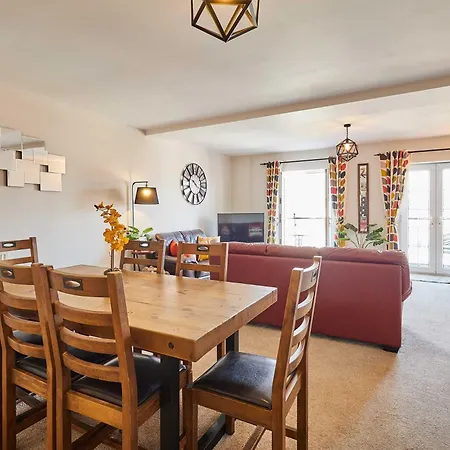 Host & Stay - Harbour View House-3