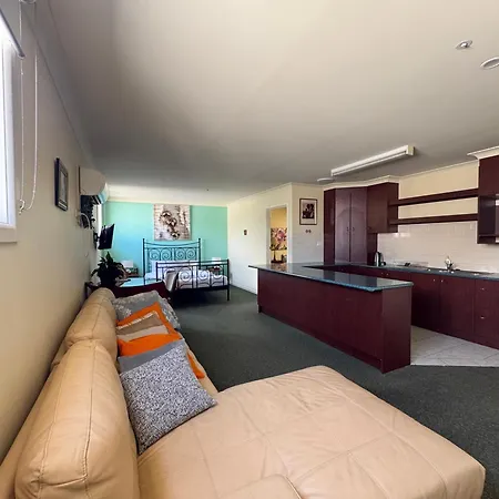 Toorak Manor Hotel Free Parking-2