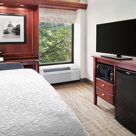 Hampton Inn Austin North-3