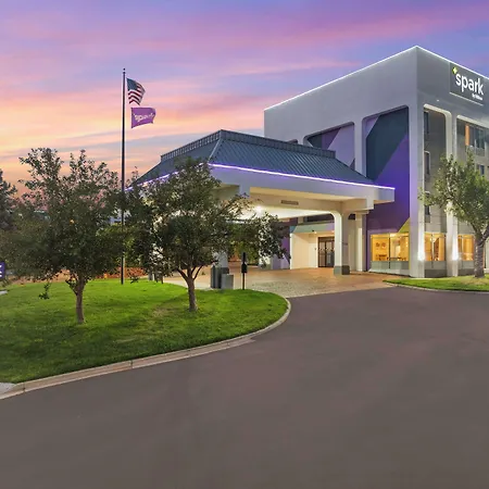 Spark By Hilton Colorado Springs I 25 Central-3