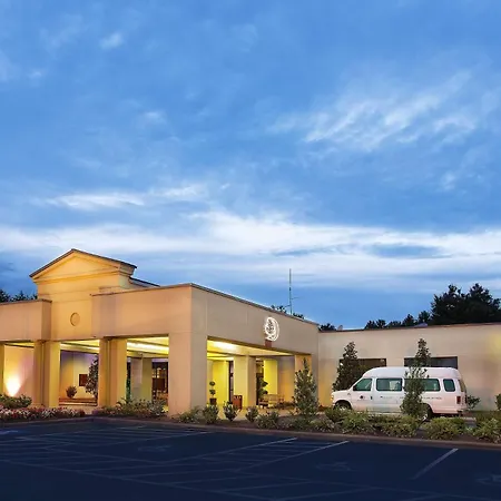 Doubletree By Hilton Charlotte Airport-3