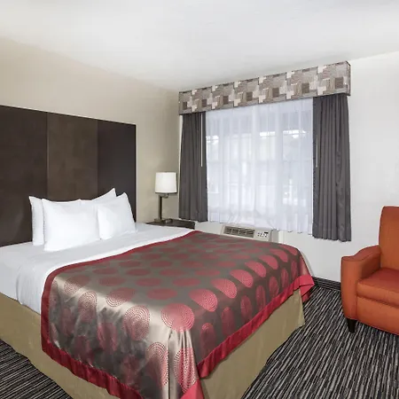 Ramada By Wyndham Monterey-3