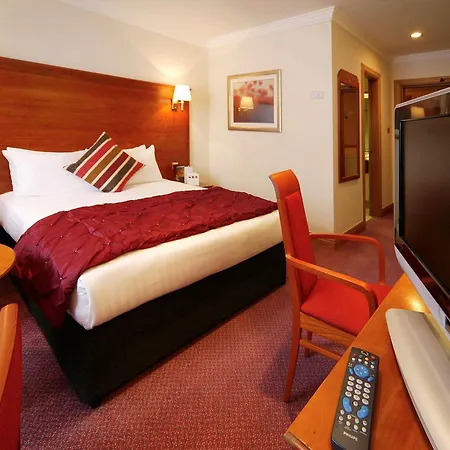 Mercure York Fairfield Manor Hotel-3