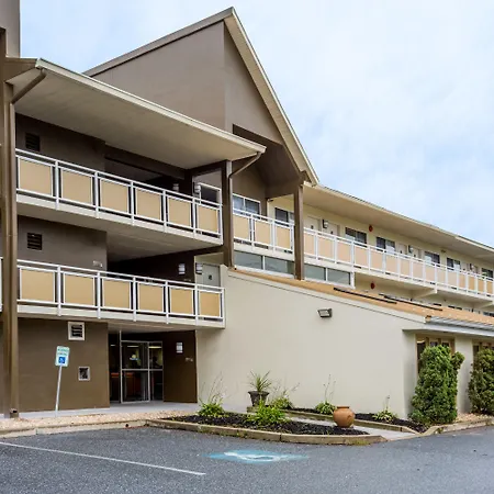 Days Inn By Wyndham Harrisburg North-3