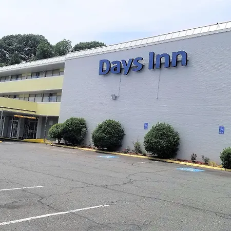 Days Inn By Wyndham Alexandria South-3