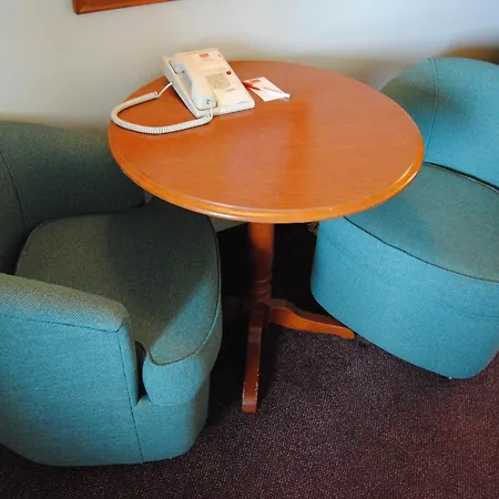 Economy Inn-2