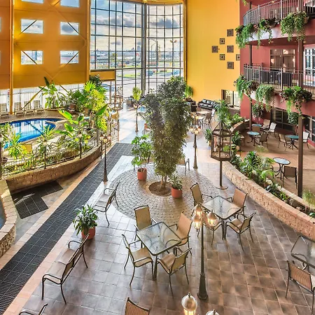 Hotel Ambassadeur Et Suites-2