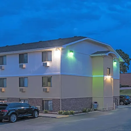 Super 8 By Wyndham Omaha Ne-3