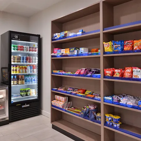 Holiday Inn Express Hotel & Suites North Kansas City By Ihg-2