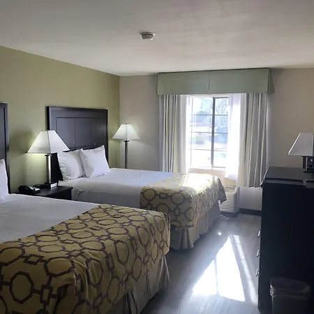 Baymont By Wyndham Phoenix I-10 Near 51St Ave-3