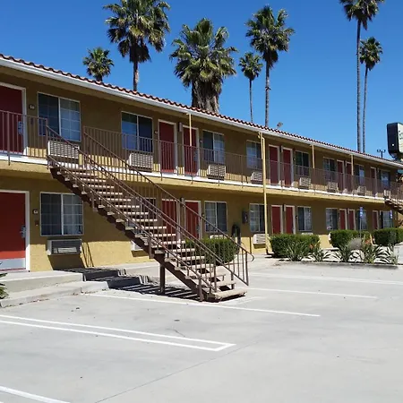 Economy Inn Motel-3