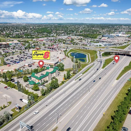 Super 8 By Wyndham Calgary Shawnessy Area-3