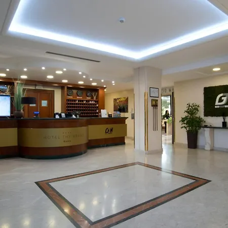 Hotel The Brand-2