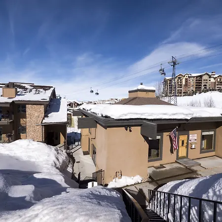 Ski Inn Condos-2
