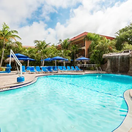Coconut Cove All-Suite Hotel-2