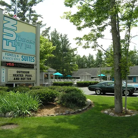 Traverse Bay Inn-2