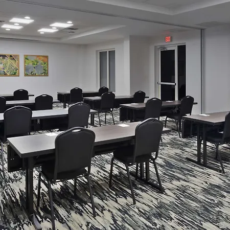 Hilton Garden Inn Birmingham/Lakeshore Drive-2