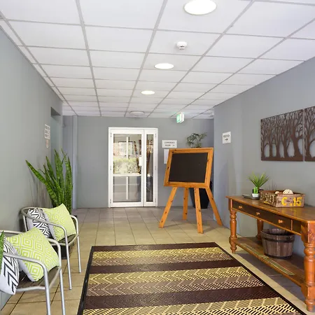 Rocklea International Motel-3