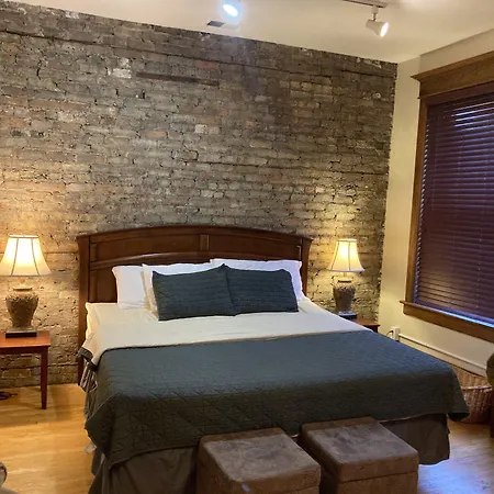 Old Chicago Inn-2
