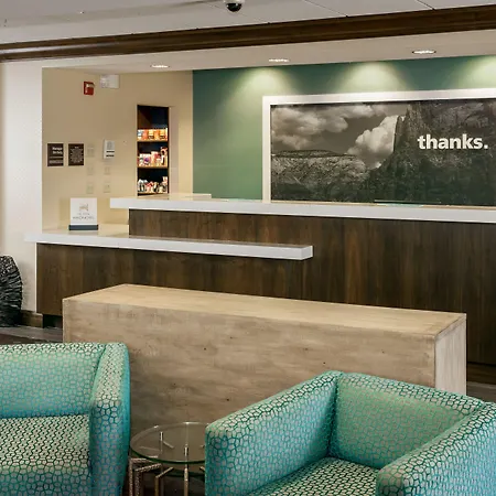 Hampton Inn & Suites Las Vegas-Red Rock/Summerlin-3