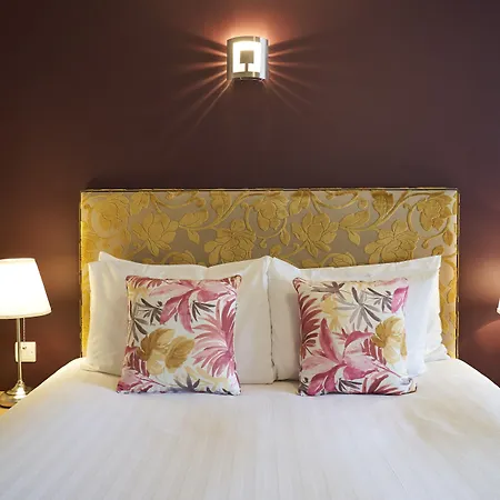 Antoinette Hotel Wimbledon-2
