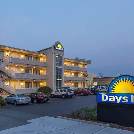 Days Inn By Wyndham Seattle North Of Downtown-3