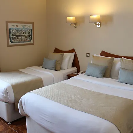 Uppercross House Hotel-2