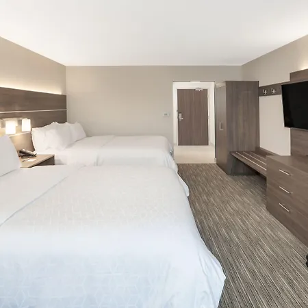 Holiday Inn Express Hotel & Suites Ottawa Airport By Ihg-2