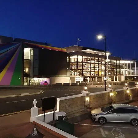Oyo Devonshire Park Hotel-2