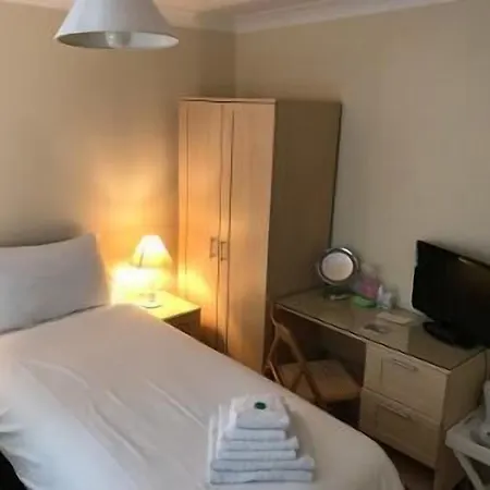 31 Queens Road-2
