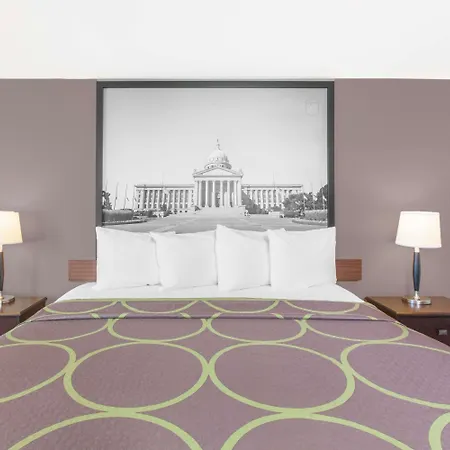 Super 8 By Wyndham Oklahoma City-2
