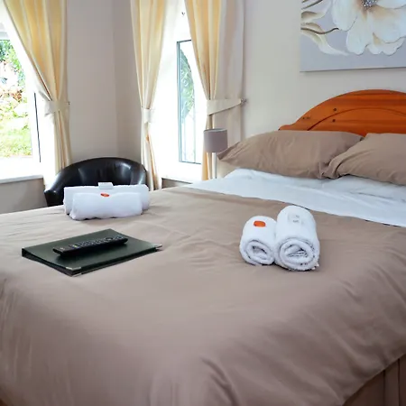 Silverlands Guest House-2